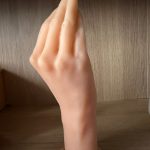 Hand toy
